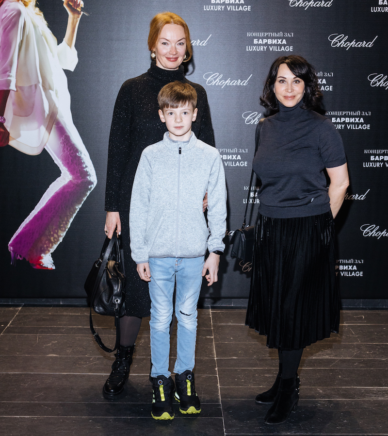 Наталья Норенкова с сыном и подругой